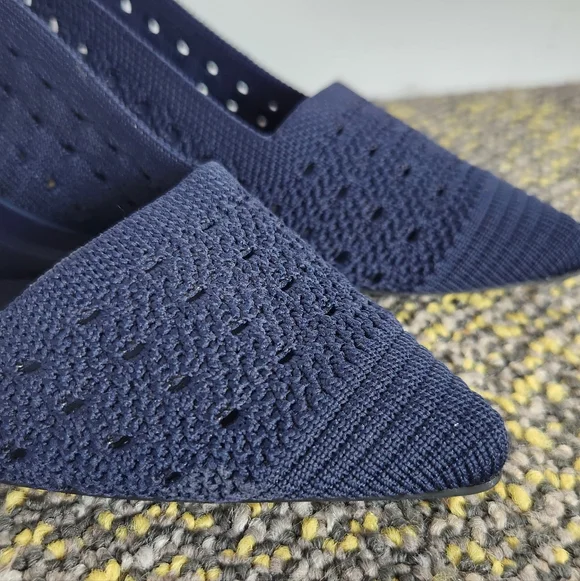 Anne Klein Navy Knit Slingback Heels Size 7 - Picture 2 of 14